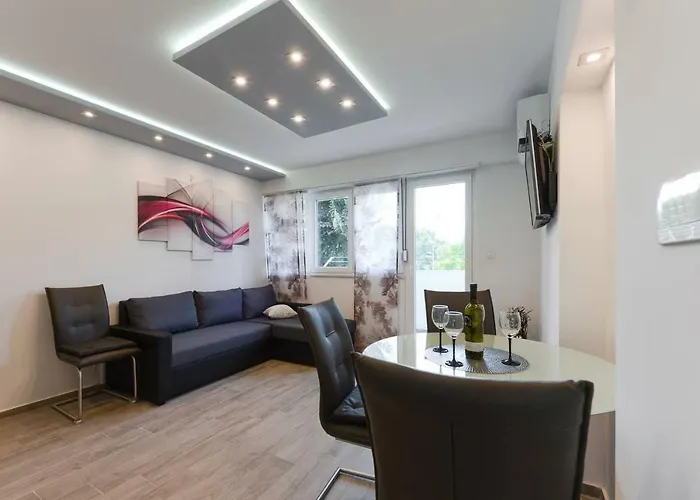 Reza Luxury Apartment